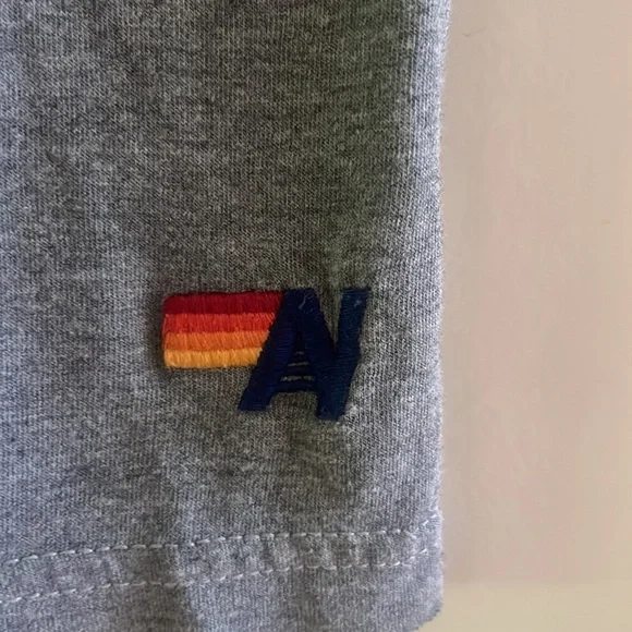 Aviator Nation surf tee - size xs - good condition. - Picture 3 of 3